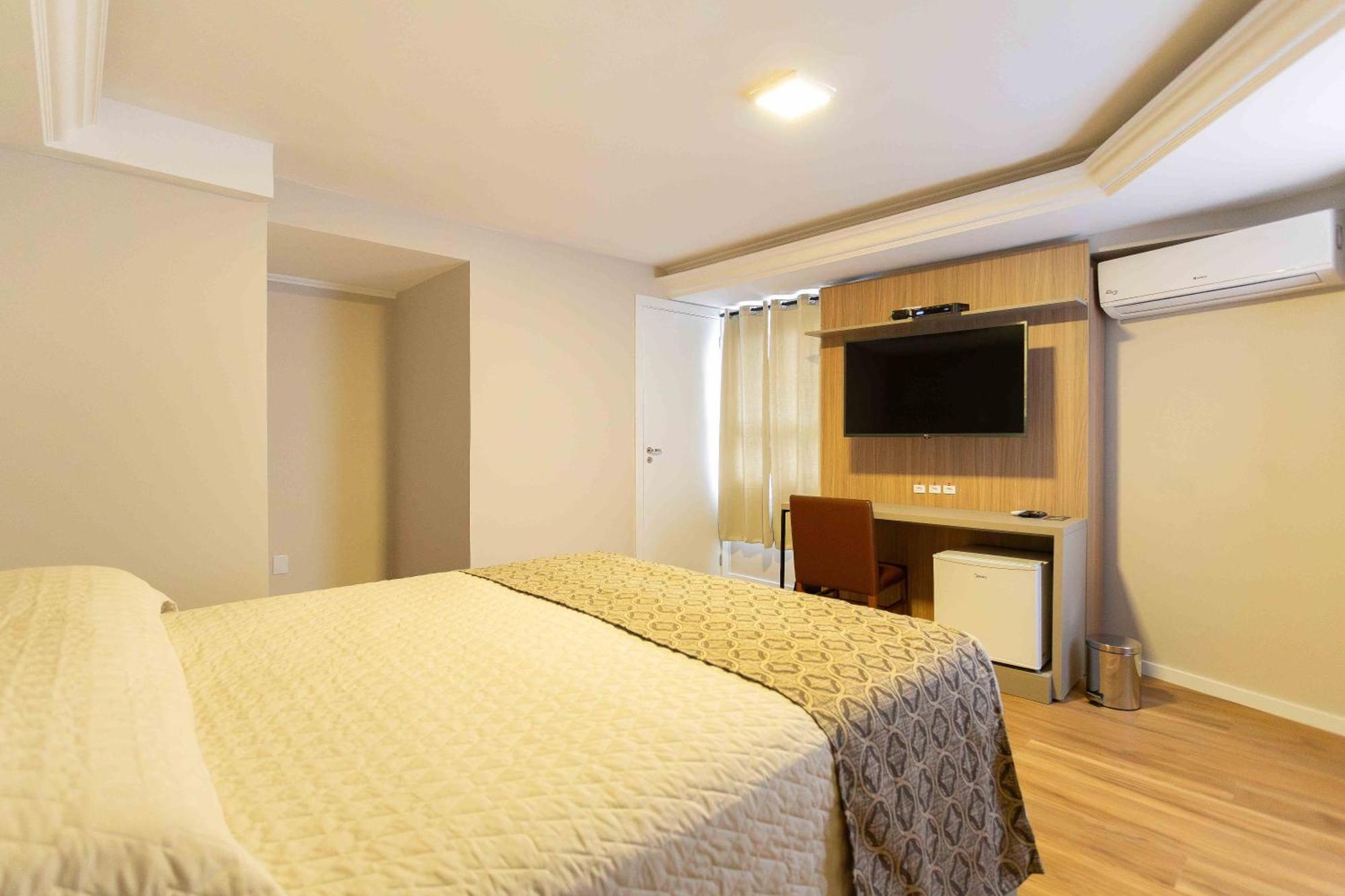 Hotel Dom Rafael Executivo Санта Мария Екстериор снимка
