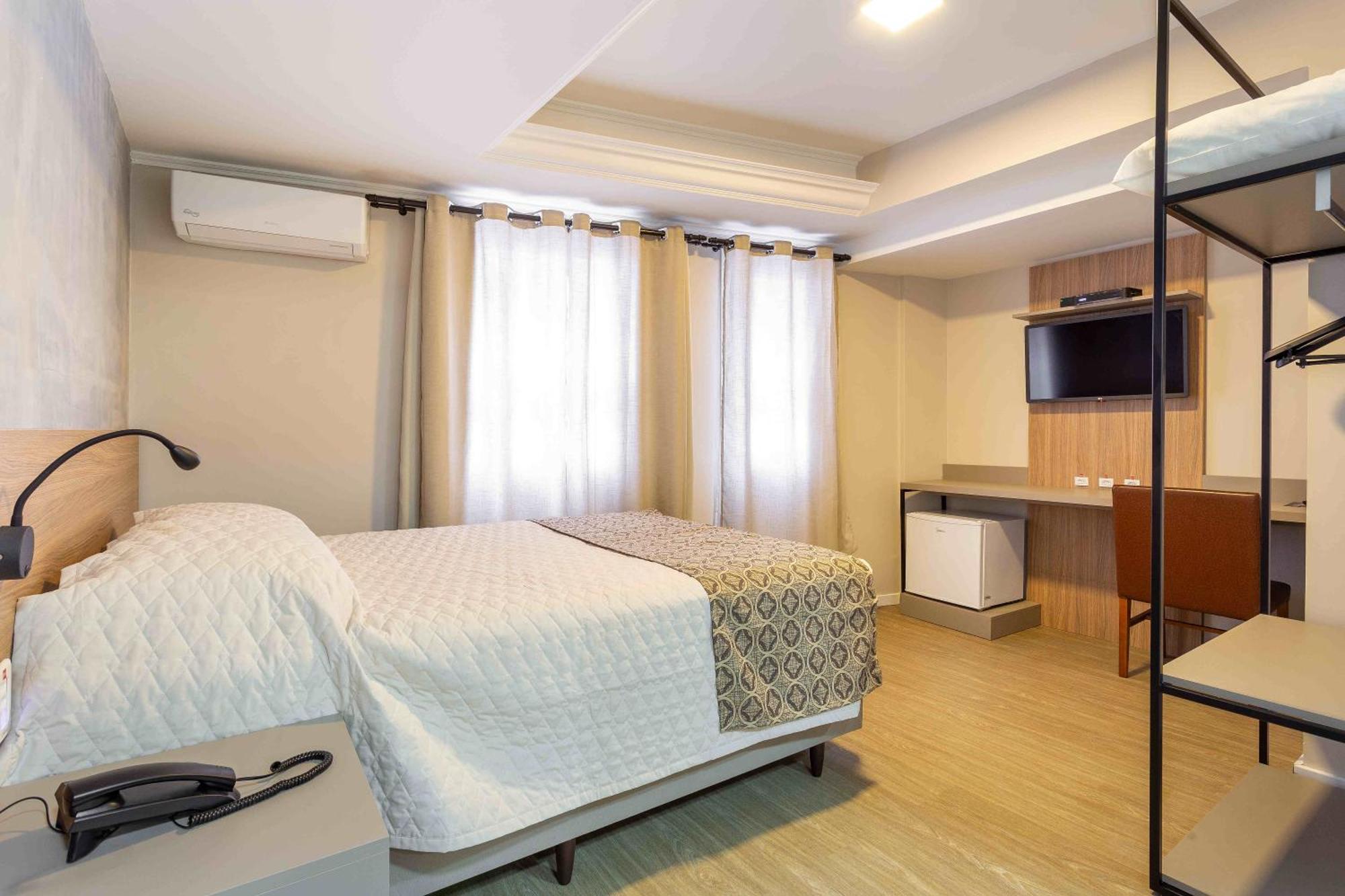 Hotel Dom Rafael Executivo Санта Мария Екстериор снимка